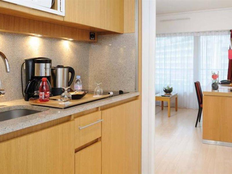 Residhome Courbevoie La Defense Eksteriør billede
