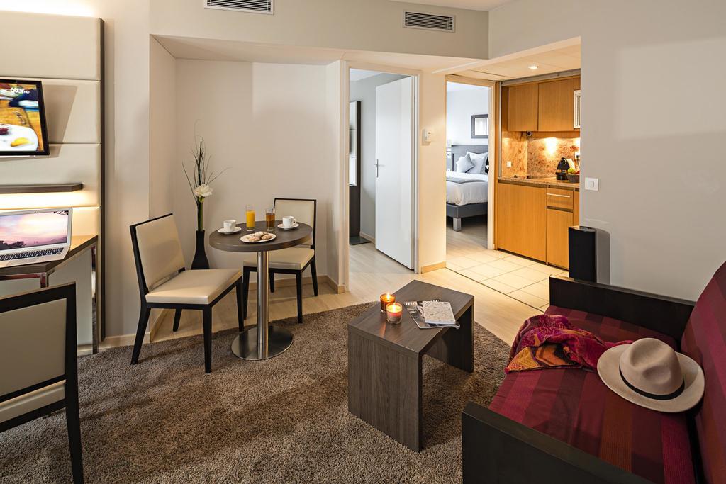Residhome Courbevoie La Defense Eksteriør billede